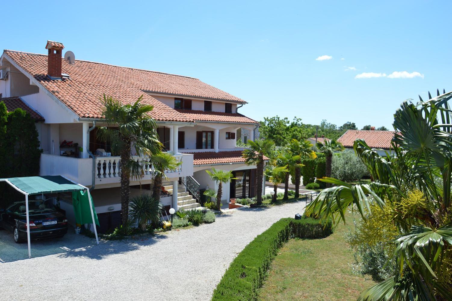 Apartments Aurelia Nova Vas  Eksteriør bilde