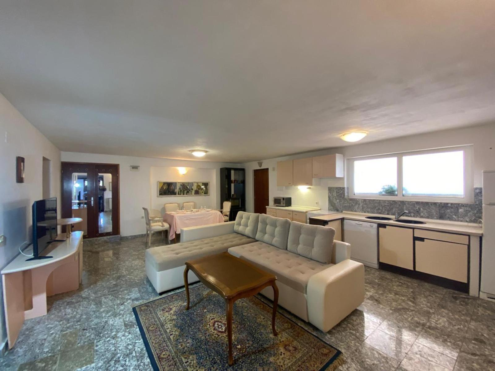 Apartments Aurelia Nova Vas  Eksteriør bilde